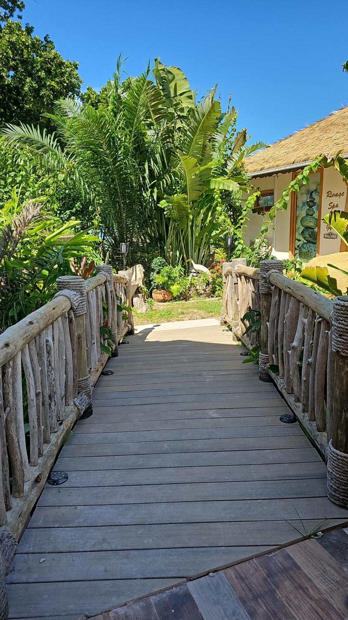 La Digue Luxury Beach & Spa ภายนอก รูปภาพ