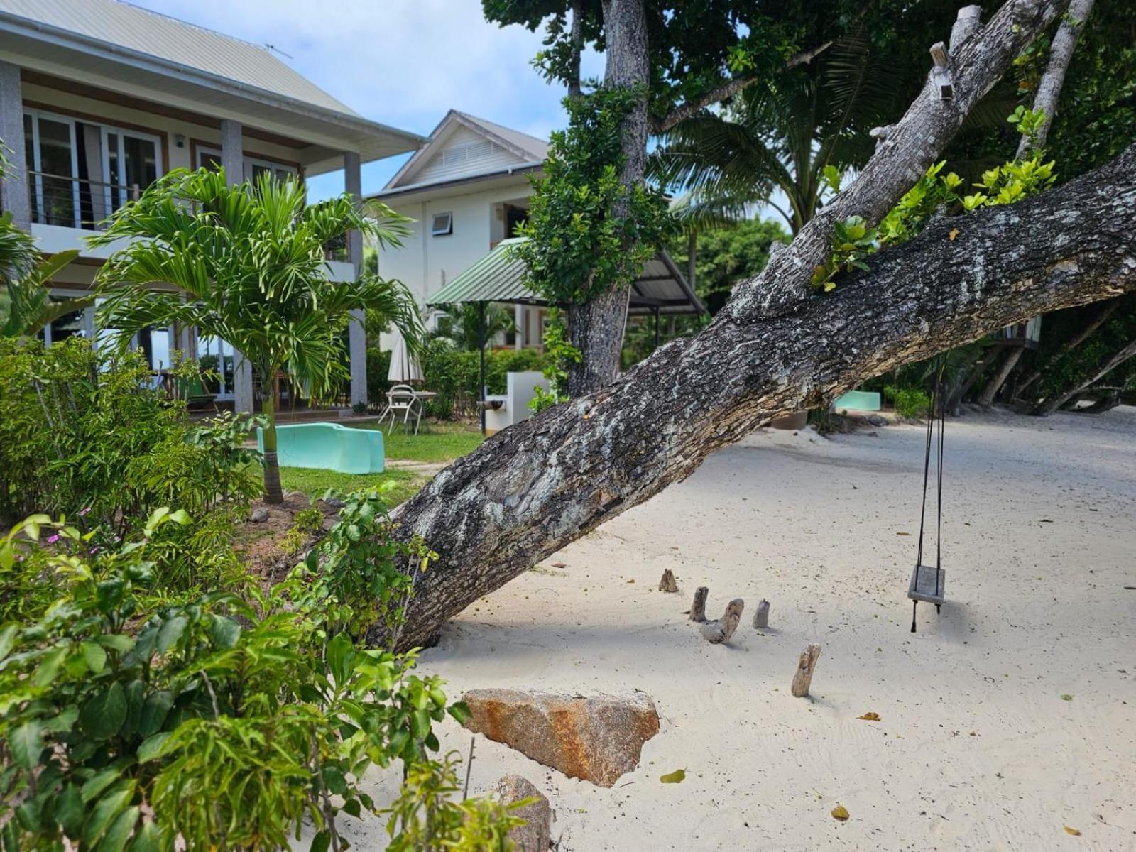 La Digue Luxury Beach & Spa ภายนอก รูปภาพ