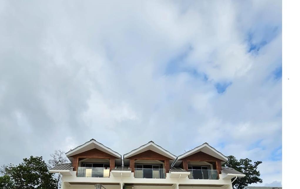 La Digue Luxury Beach & Spa ภายนอก รูปภาพ